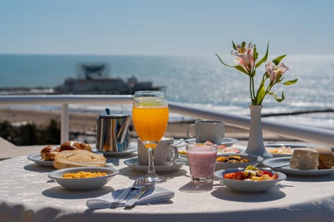 Sea view, Breakfast