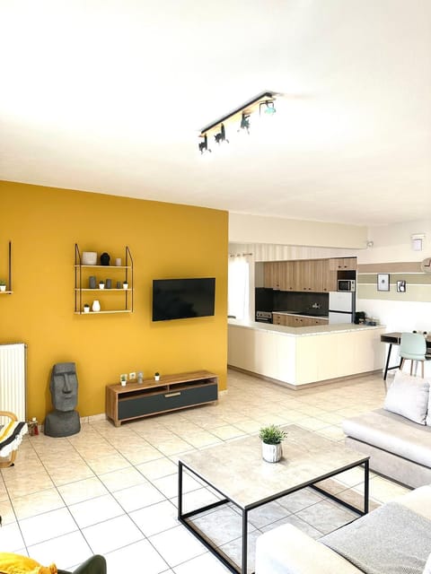 TV and multimedia, Kitchen or kitchenette, Living room, Seating area, Dining area, minibar