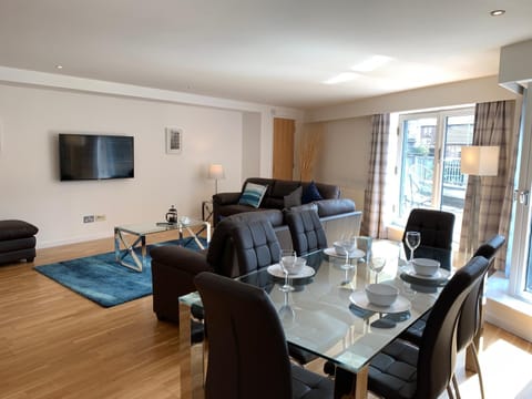 Tolbooth Apartments by Principal Apartments Apartment in Glasgow