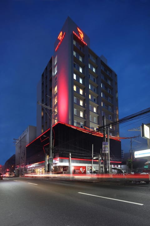 Red Planet Cubao Aurora Boulevard Hotel in Quezon City
