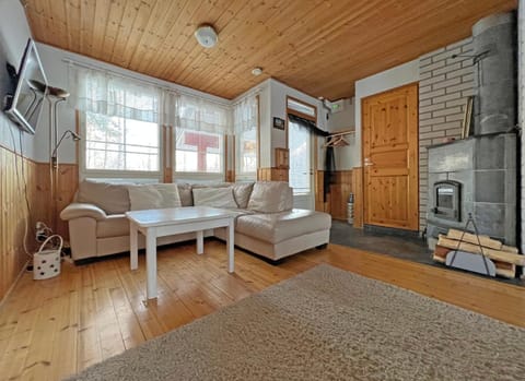 Riihilampi House in Finland