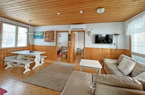 Riihilampi House in Finland