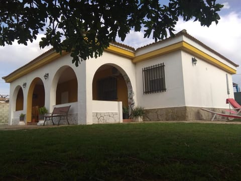 Fig Tree Cottage House in Chiclana de la Frontera