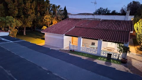 Chalet Bacarot House in Alacantí