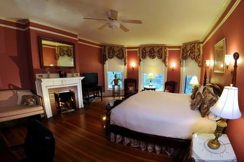 The Oliver Inn Bed and Breakfast in South Bend
