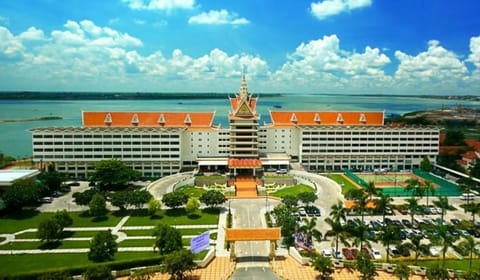 Hotel Cambodiana Hotel in Phnom Penh Province