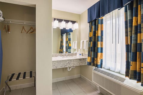 Rodeway Inn and Suites Ithaca Hotel in Finger Lakes