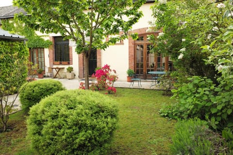 les crépinières Bed and Breakfast in Chartres