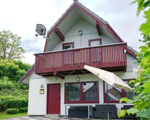 Property building, Day, Garden, Balcony/Terrace, Garden view