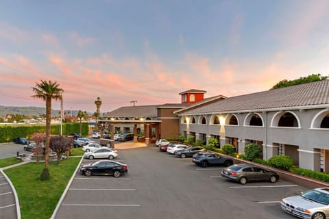 Best Western Plus Brookside Inn Hotel in Milpitas