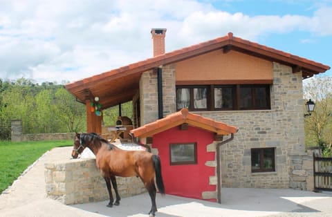 Facade/entrance, Horse-riding