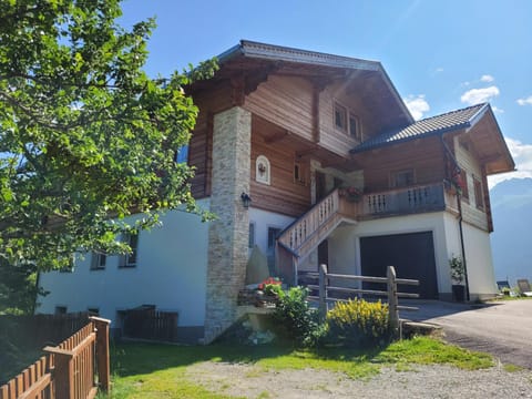 Gästehaus Bergwald - Pötscherjahringerhof Apartment in Salzburgerland