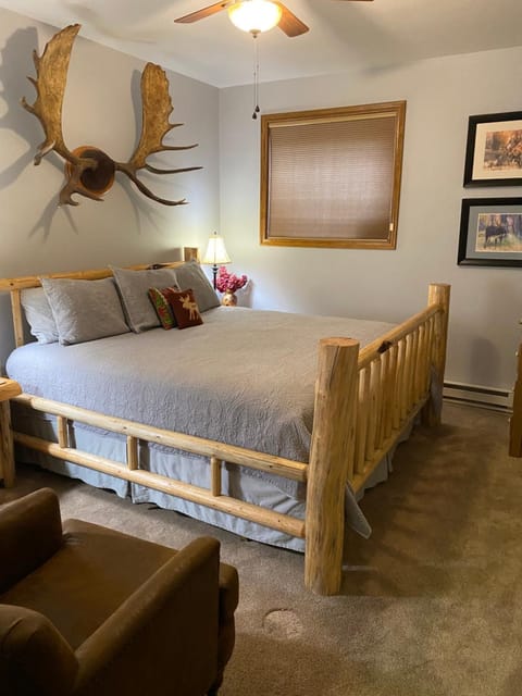 Two Bears Inn Bed & Breakfast Pensão in Montana