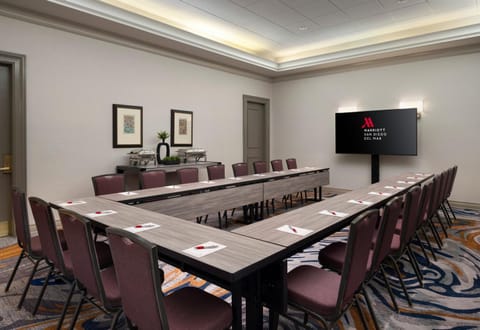 Meeting/conference room