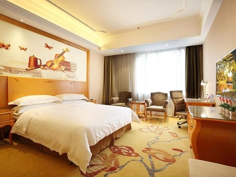 Vienna International Hotel Guangzhou Changlong Qifu Xincun Hôtel in Guangzhou