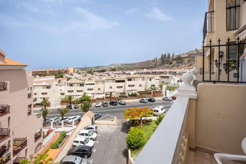 Phoebe's Flat Los Cristianos by LoveTenerife Apartment in Los Cristianos