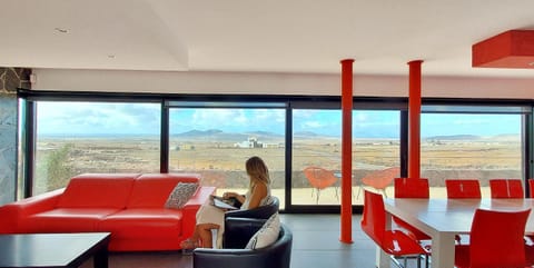 People, Dining area