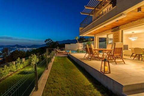 Luxury Villa Crystal Blue Villa in Budva Municipality