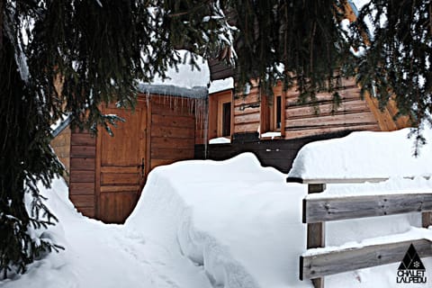 Facade/entrance, Winter