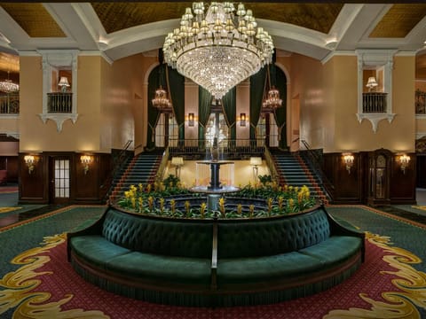 Amway Grand Plaza Hotel, Curio Collection by Hilton Hôtel in Grand Rapids