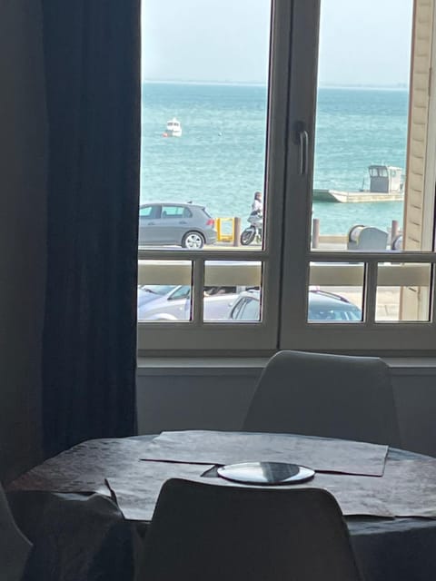 La Houle Apartment in Cancale