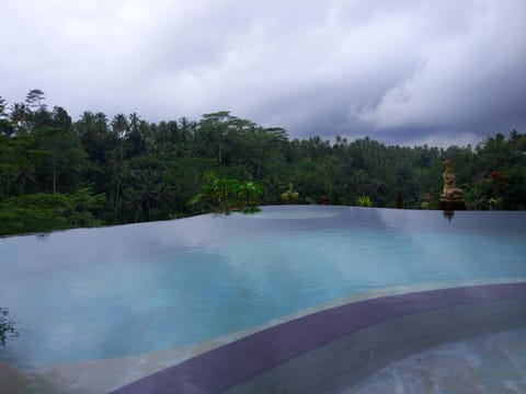 Mountain view, Pool view, Swimming pool