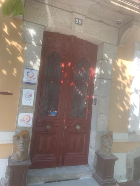 GUESTHOUSE La VILLAE Chambre d’hôte in Mazamet
