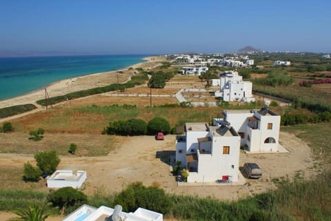 Property building, Natural landscape, Bird's eye view, Beach, Sea view