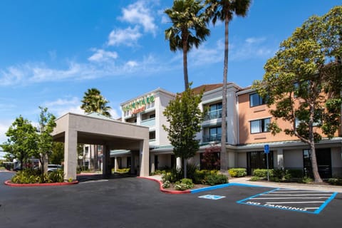 Courtyard by Marriott Oakland Airport Hotel in San Leandro