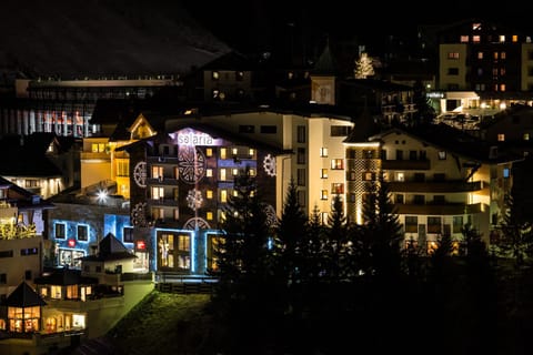 Property building, Night, City view