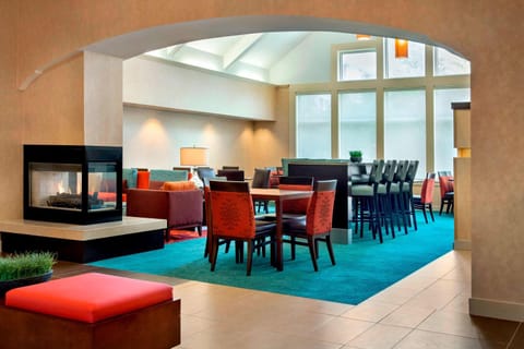 Sonesta ES Suites Allentown Bethlehem Airport Hotel in Bethlehem