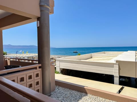Ariadne Beach Apartment hotel in Platanias