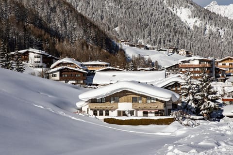 Off site, Natural landscape, Bird's eye view, Winter, View (from property/room)