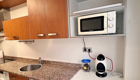 Kitchen or kitchenette, dishwasher, minibar, pet friendly, stove, toaster