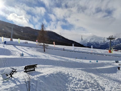 Property building, Restaurant/places to eat, Winter, View (from property/room), Balcony/Terrace, Mountain view