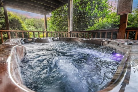 The Ranch Cabin in Great Smoky Mountain Cabin in Sevier County