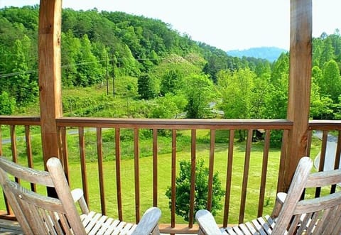 The Ranch Cabin in Great Smoky Mountain House in Sevier County