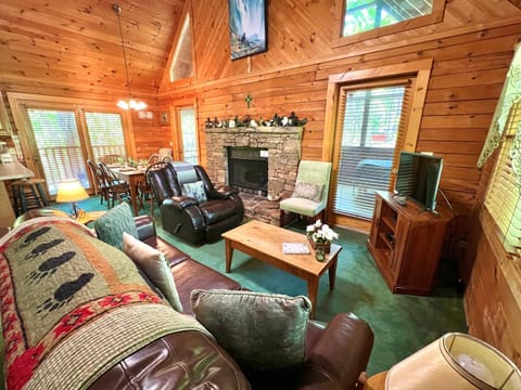 Cornerstone Cabin House in Pigeon Forge
