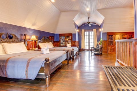 Family Suite @ Mahogany Hall House in Cayo District