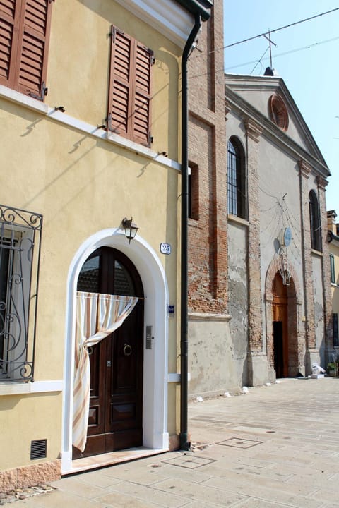 Porta del Carmine Übernachtung mit Frühstück in Comacchio