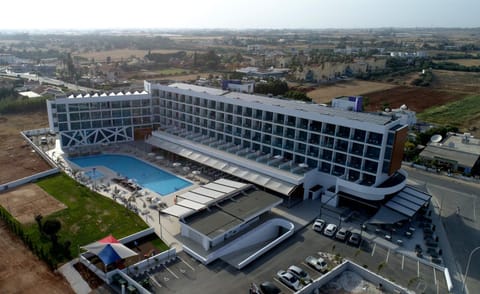 Property building, Day, Bird's eye view