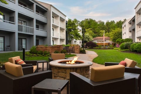 Courtyard by Marriott Lincroft Red Bank Hotel in Middletown