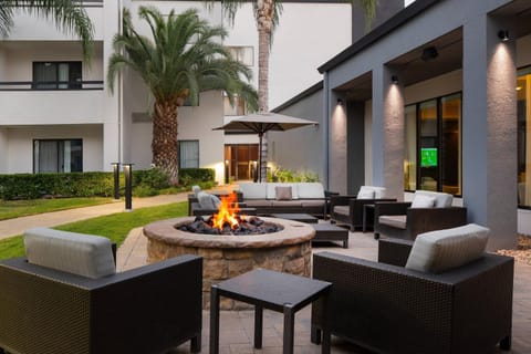 Courtyard by Marriott Fresno Hotel in Fresno