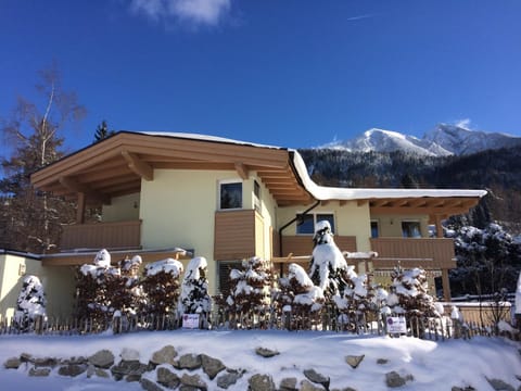 Property building, Natural landscape, Winter