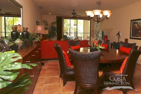 Luxe! Impressively designed 2nd-floor unit in Coco done in red and orange hues Casa in Coco