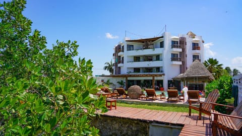 Property building, Garden view