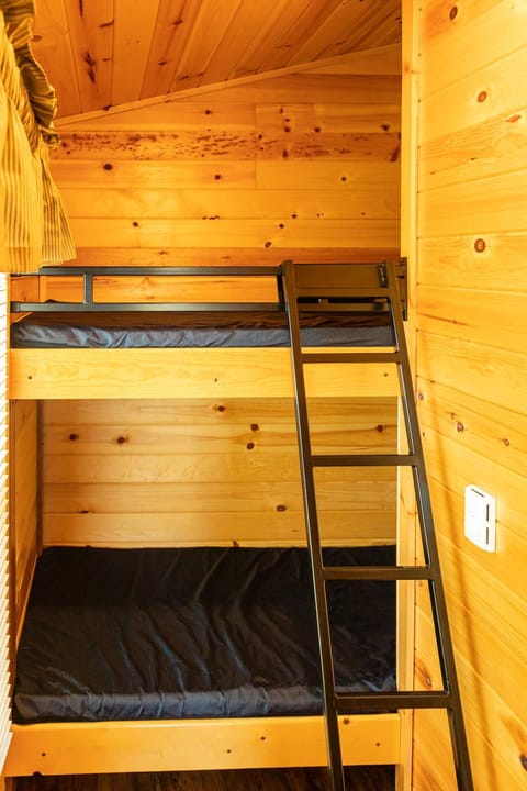 Bed, Beach, Bedroom, bunk bed