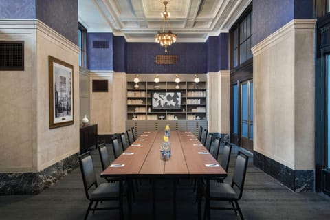 Meeting/conference room