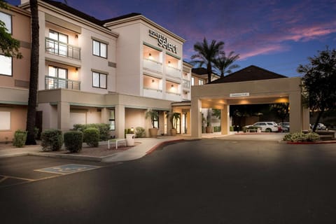 Sonesta Select Phoenix Chandler Hotel in Chandler