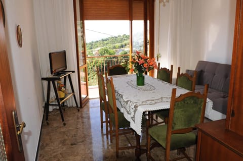 Living room, City view, Garden view, Landmark view, Mountain view, Sea view, Street view, Quiet street view, Inner courtyard view